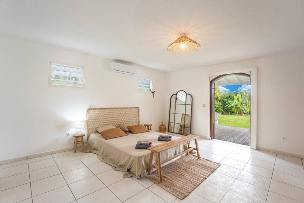Spacieuse Villa Corossol Avec Piscine Et Jeux Exterieurs Le Gosier  Exterior foto