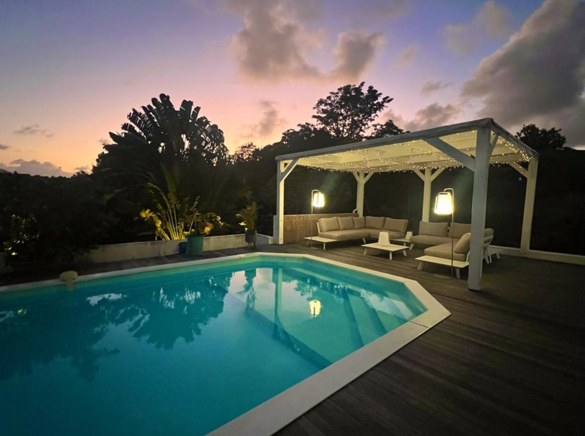 Spacieuse Villa Corossol Avec Piscine Et Jeux Exterieurs Le Gosier  Exterior foto